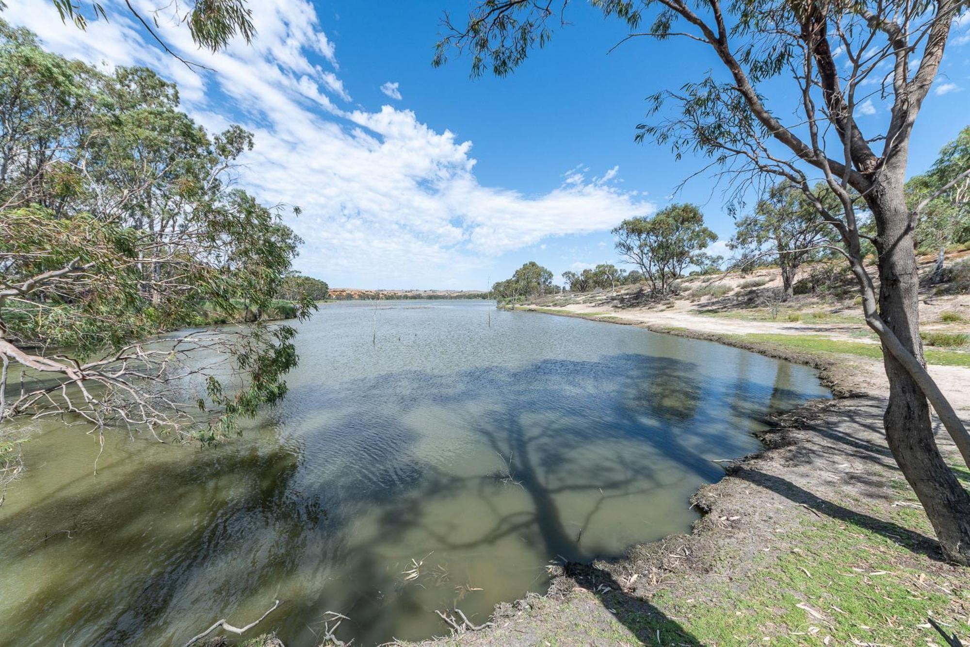 Lake Bywater Cottage Walker Flat Екстер'єр фото