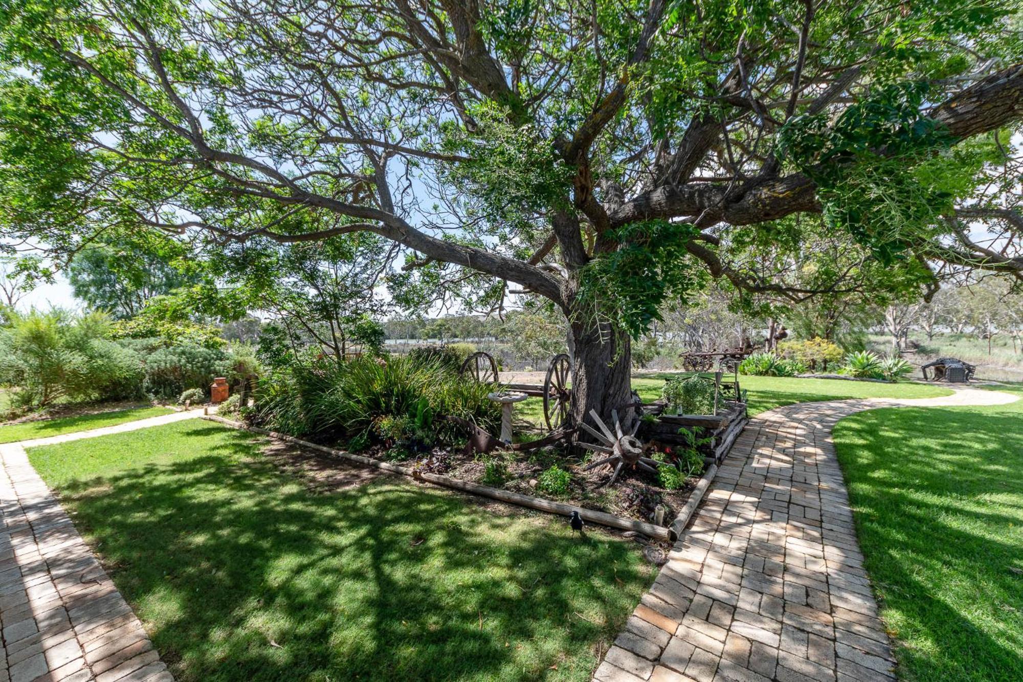 Lake Bywater Cottage Walker Flat Екстер'єр фото